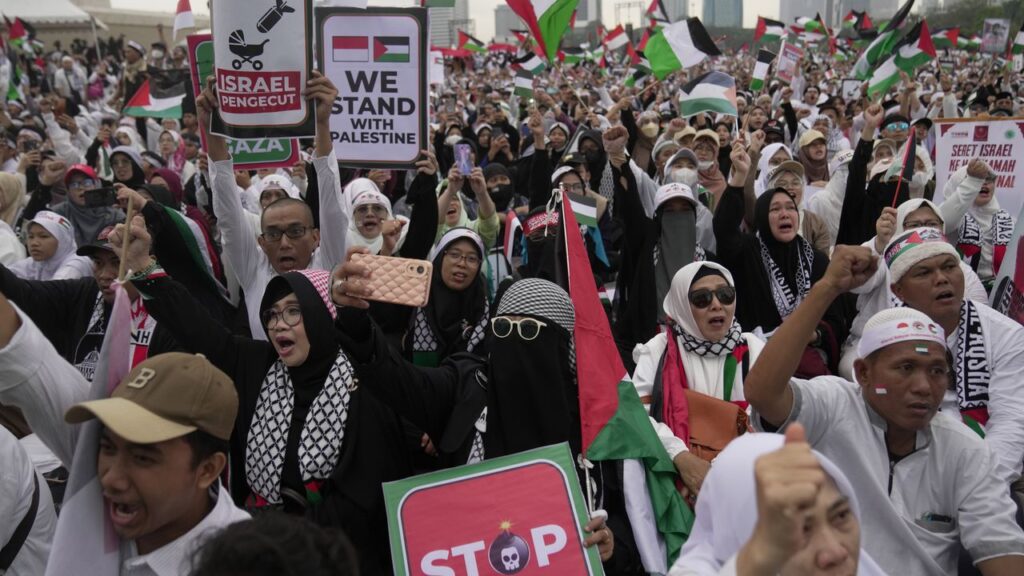 Massive protests in Indonesia against Gaza genocide